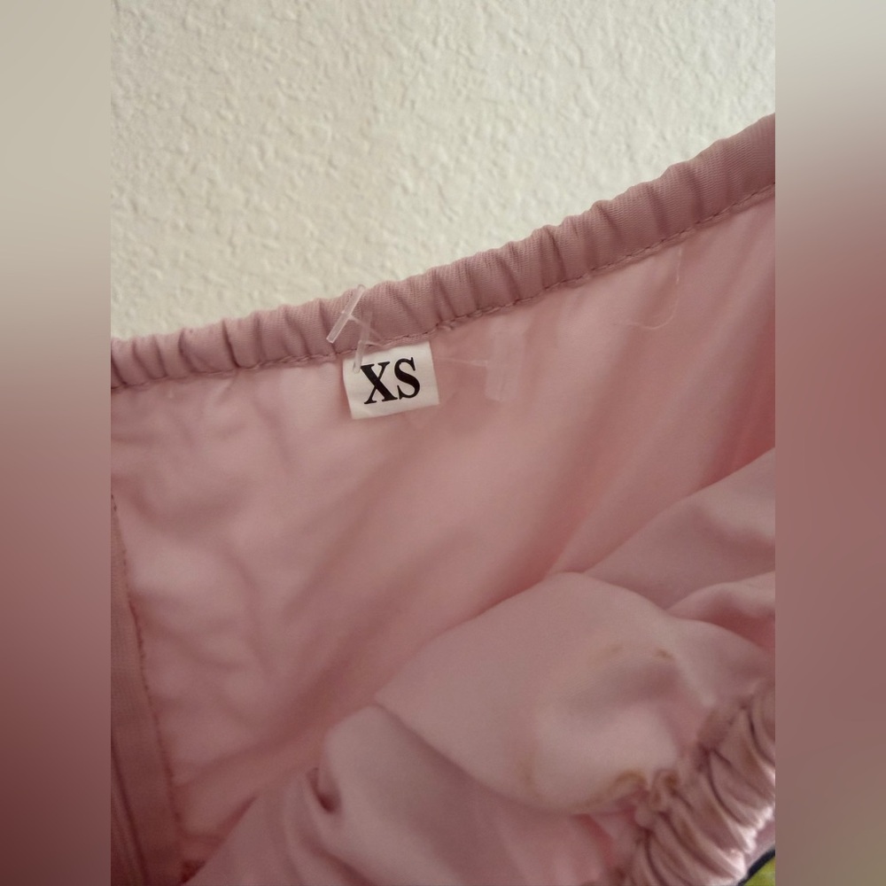 Pink Off-Shoulder Midi Dress - Picture 3 of 5
